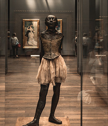 Statue of Girl
